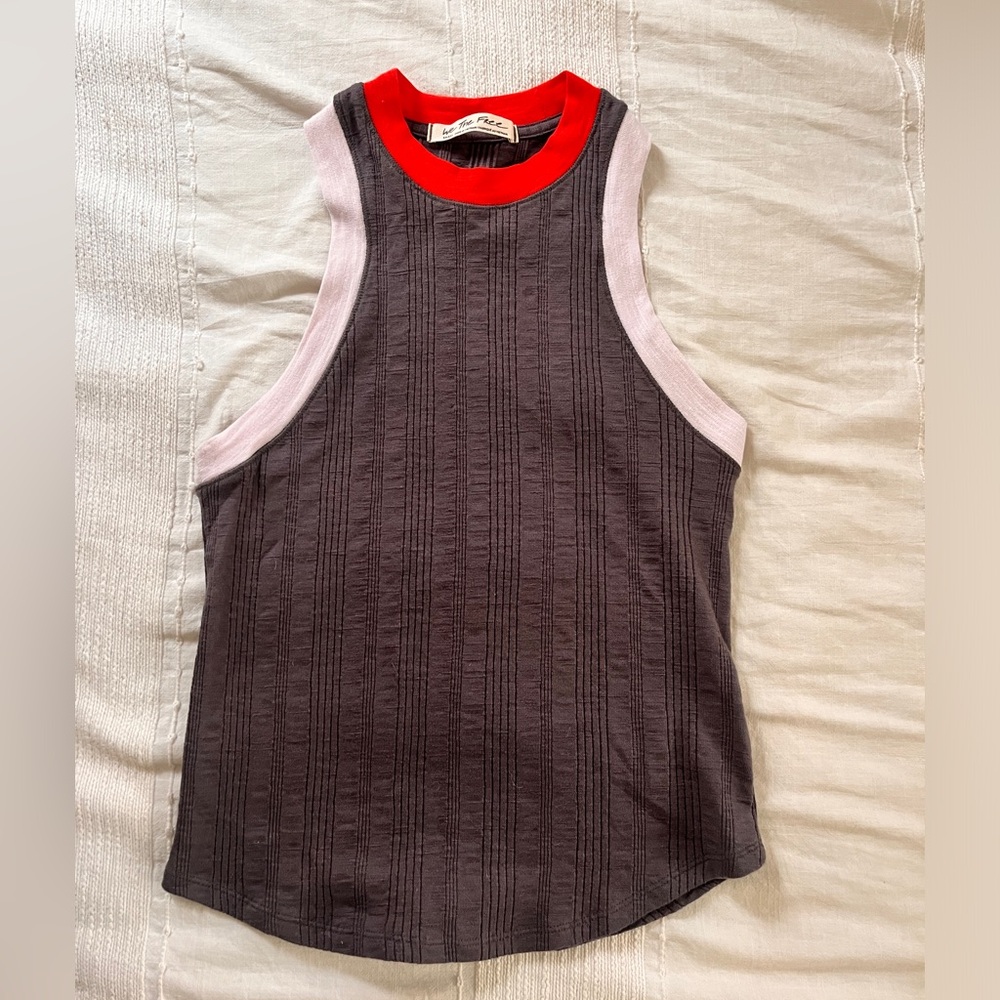We The Free Tank Size Small - Picture 2 of 6